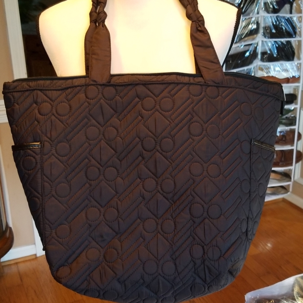 Unbranded quilted bag, NWOT